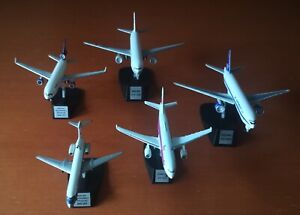 Lotto di modellini di aerei di linea