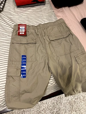 Shorts Union Bay Cargo meninos tamanho 14/16 cáqui novo com etiquetas - Imagem 1 de 3