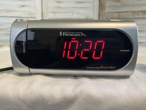 Emerson Research SmartSet Alarm Clock Radio Projector CKS3095S - Picture 1 of 6