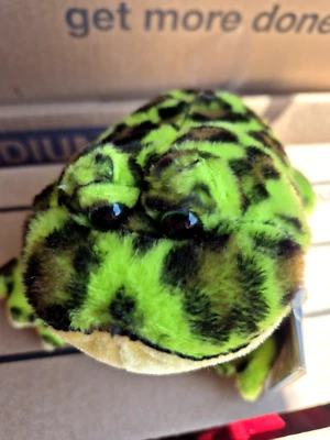 Webkinz Lil Kinz Plush Animal Green Bull Frog New with sealed Unused Code HS114 - Image 1 of 4