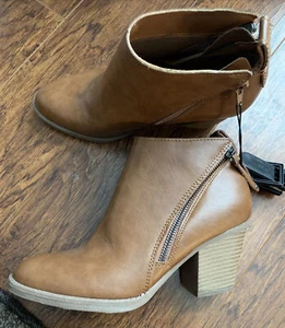 Faded Glory Womens Cognac Brown Booties Block Heel Size 8 NWT - Picture 1 of 5