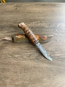 Auténtico cuchillo vintage hecho a mano de Noruega con funda de cuero artístico. - Imagen 1 de 11