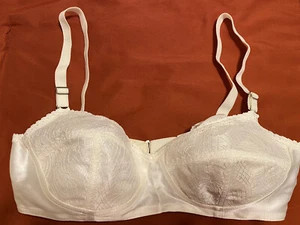 Vintage Soviet Bra Write Lace/cotton Size 28 B - Picture 1 of 6