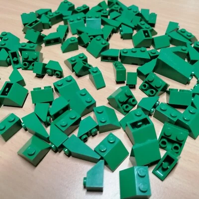 LEGO 100 Dachsteine & Inverse Steine grün / Schrägsteine - Bild 1 von 4