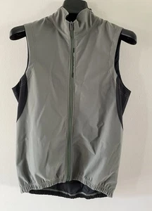Q36.5 Hybrid Vest in Olive green, size medium (New with tags) - Picture 1 of 9
