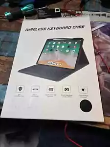 Leather Case with Touchpad Keyboard Cover for iPad 9th & 10th Generation – 10-In - Picture 1 of 3