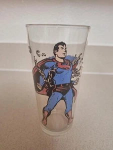 VINTAGE DC COMICS SUPERMAN COLLECTIBLE PEPSI GLASS 1975 GREAT CONDITION - Picture 1 of 4