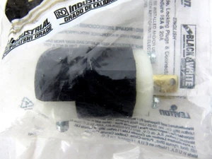 LEVITON L5-15P HOJA RECTA ENCHUFE DE BLOQUEO - Imagen 1 de 1