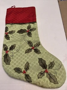 Hermosas Medias de Navidad Colgantes Texturizadas de Bayas de Acebo Rojo y Verde Únicas - Imagen 1 de 5