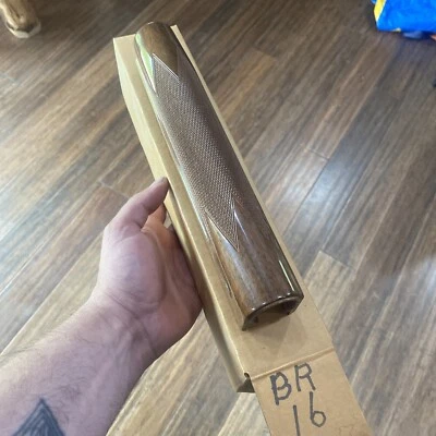 Browning A5  Forend Forearm for 20 Gauge - NOS - Imagem 1 de 4