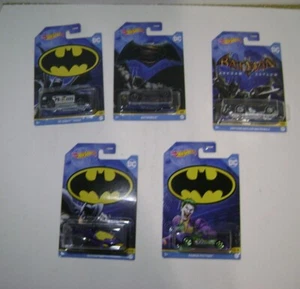 Hot Wheels Batman Target Set 2022 Tahoe, Batcopter, Batmobile, Joker, Arkham - Imagen 1 de 6
