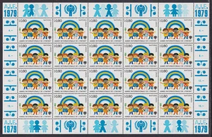 UN, Geneva Sc 84-85, 119-120, MNH. 1979 IYC, 1983 Human Rights, 2 cplt sets, VF - Picture 1 of 4