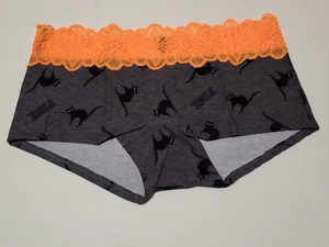 Victorias Secret ROSA Ropa Interior Halloween Boyshort Panty Talla Mediana Nuevo con Etiquetas Gatos - Imagen 1 de 3
