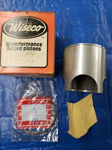 VINTAGE WISECO PISTON 230P4 YAMAHA YZ 250 1974-1975 398P4 - Picture 1 of 4