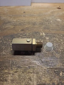 Hydraulics Inc...1/4” NPT INLINE HYDRAULIC SWIVEL...MALE × FEMALE..NOS... - Picture 1 of 5