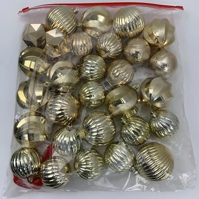 Adornos Árbol Navidad 2" a 2.5" Bola Oro (Lote de 30) Foto 1 de 4