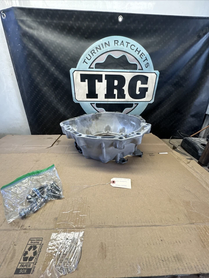 Carcasa de campana convertidor de par Nissan 370z Infiniti G37 7AT 09-13 31301-1XJ0A Foto 1 de 4