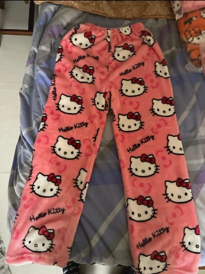 Pigiama Hello Kitty - Kawaii e Casual - ho più taglie disponibili, scrivetemi - Immagine 1 di 3