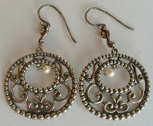 VINTAGE FINE PIERCED STERLING SILVER PEARL LONG FILAGREE HOOP EARRINGS - Picture 1 of 6