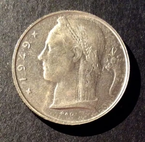 Belgique - Superbe et Rare monnaie de 5 Francs 1949 VL  en  3/4  Frappe Médaille - Imagen 1 de 2