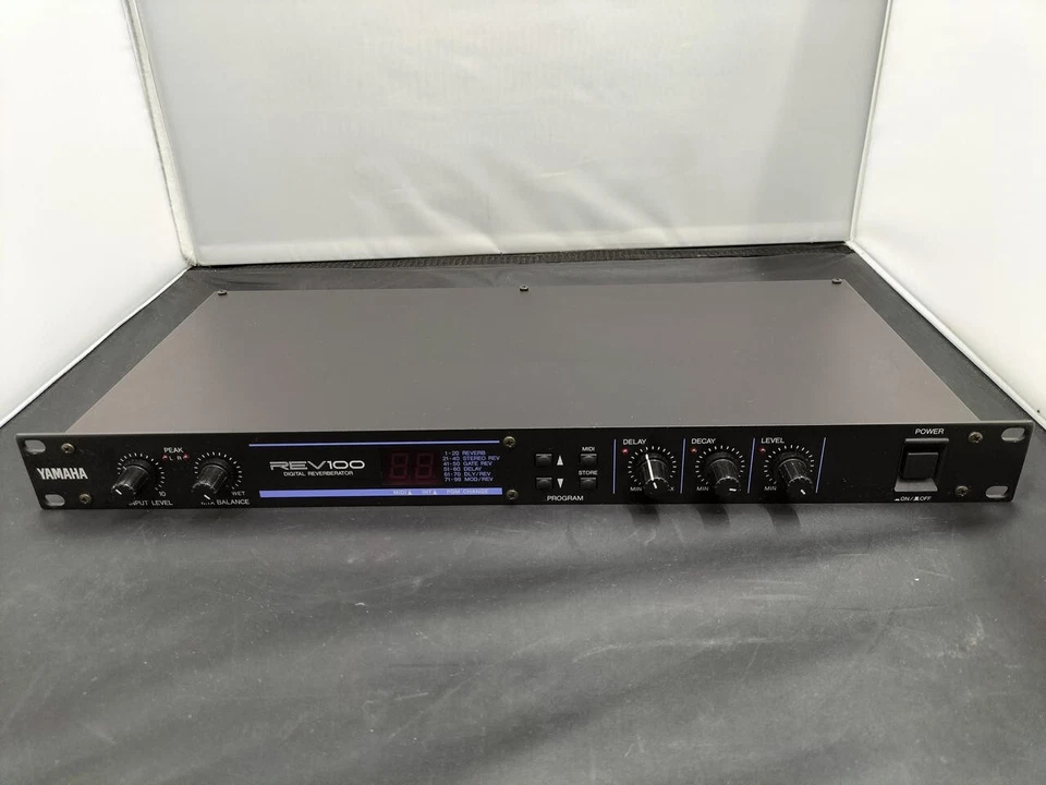 Yamaha REV100 - Digital Reverberator Effects Processor Used Free Shipping Japan - Image 1 of 4