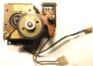 WURLITZER 3110 / 3100 JUKEBOX:  Working  TURNTABLE MOTOR & COIL -- UNIT #1 - Picture 1 of 4