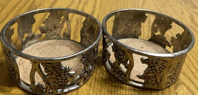 Par de racimos de uva ornamentados de colección de botellas de vino/champán con plato de plata de 3,5" Foto 1 de 4