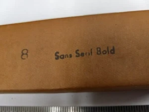 Type de presse à lettres ( NEUF) ANNÉES 1950 - 8 points (sans empattement gras) ENSEMBLE COMPLET VENTE AU DÉTAIL - Photo 1/2