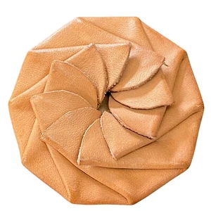Vintage Leather Coin Purse Change Pouch Spiral Squeeze Twisted Pinwheel Tan - Picture 1 of 4