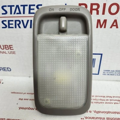 ✅01-05 Lexus IS300 задний верхний купол лампа серый OEM - Изображение 1 из 4