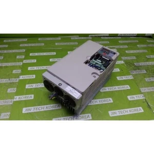 6331) [USED] YASKAWA CIMR-VT2A0040FAA / minor damage - Picture 1 of 3