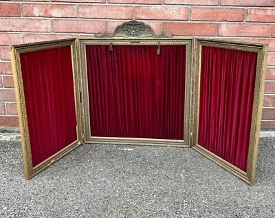 STUNNING ANTIQUE GEORGE F JONES CO. 3 PANEL RED CURTAIN WOOD TABLE SCREEN 56x28 - Image 1 of 4