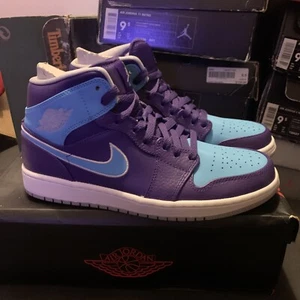 Nike Air Jordan 1 Retro Mid 'Hornet' 2014 - Size 9.5 (554724-507) Deadstock - Picture 1 of 10