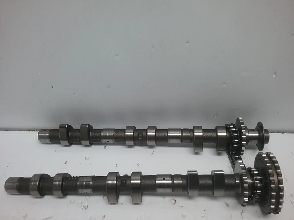 Árbol de levas de admisión Porsche Boxster 986 2000-2002 996.105.178 2,7 L Foto 1 de 4