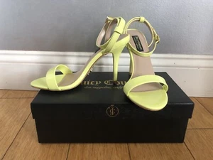 JUICY COUTURE LEMONADE PATENT SEREENA PEEP TOE SANDALS! SIZE 7.5! NIB! - Picture 1 of 12
