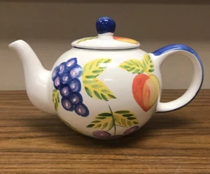 Artist's Touch Orchard Jubilee teapot or coffee pot - Picture 1 of 12