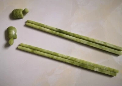 2 Pair Nephrite Spinach Natural Jade Vintage Chinese Chopsticks+bracket - Image 1 of 3