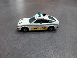 Matchbox Superfast No. MB-8 - Rover 3500 - white Police car + yellow side decals - Picture 1 of 12