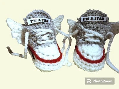 Bebé ganchillo primeros zapatos, entrenadores, zapatillas botas hechas a mano deporte gris Foto 1 de 4