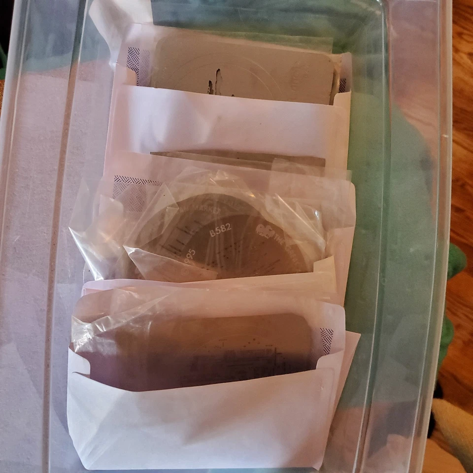 Varios gobos del Gran Mercado Americano (GAM) para iluminación teatral Foto 1 de 1