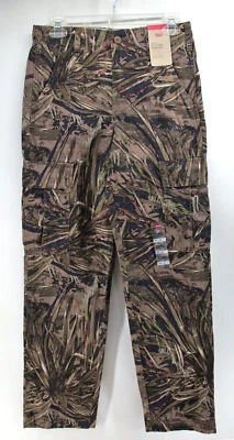Pantalones cargo Levis calce relajado pantalones cargo color verde camuflaje 28x32 Foto 1 de 4