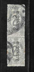 New Zealand 1925 RAILWAY CHARGES rare 2/6 vertical pair, Auckland station up - Picture 1 of 2