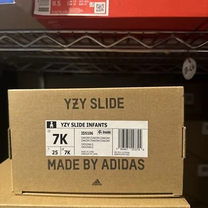 Adidas Yeezy Slide Infants "Dark Onyx" Dark Grey Black | HQ4118 | Size 7K DS - Picture 1 of 2