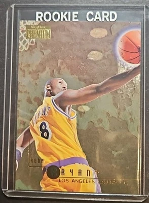 Skybox Premium 1996-97 - Kobe Bryant #55 (RC) Foto 1 de 2