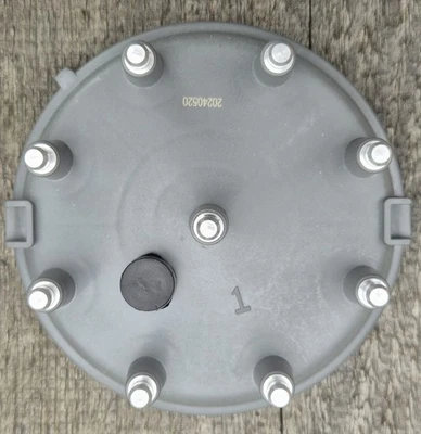 Car Quest CAC1054 distributor Cap For Ford 5.0 V8 1985-1991 Mustang, Crown Vic - Image 1 of 3