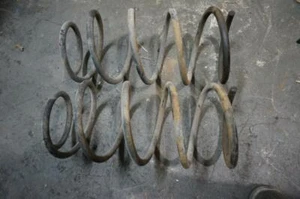 OEM BMW E36 Front Coil Spring Pair L + R 92-95 325i 325is - Picture 1 of 6