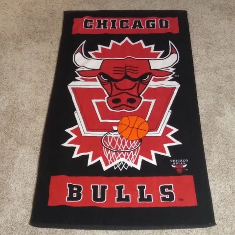 Vintage Chicago Bulls Logo Beach Towel 29”x 56” Michael Jordan Rodman NBA Cover