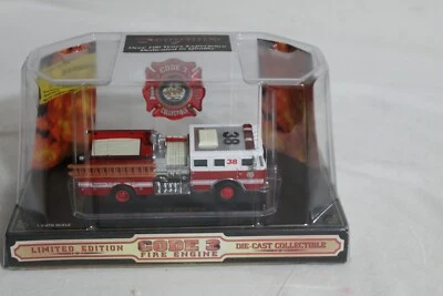 Code 3 1/64 Seagrave Fire Truck. City of Houston Texas #38.   (1 of 25.00) - Image 1 of 3