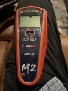 Buscador de pernos ZIRCON 71432 SuperScan M2 - Modelo 2020 - Imagen 1 de 2