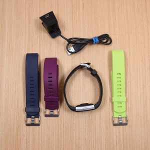 Fitbit Charge 2 Tracker Bundle 100% FUNKTIONSFÄHIG 1 Netzkabel 4 Bänder GEBRAUCHT *LESEN* - Bild 1 von 2